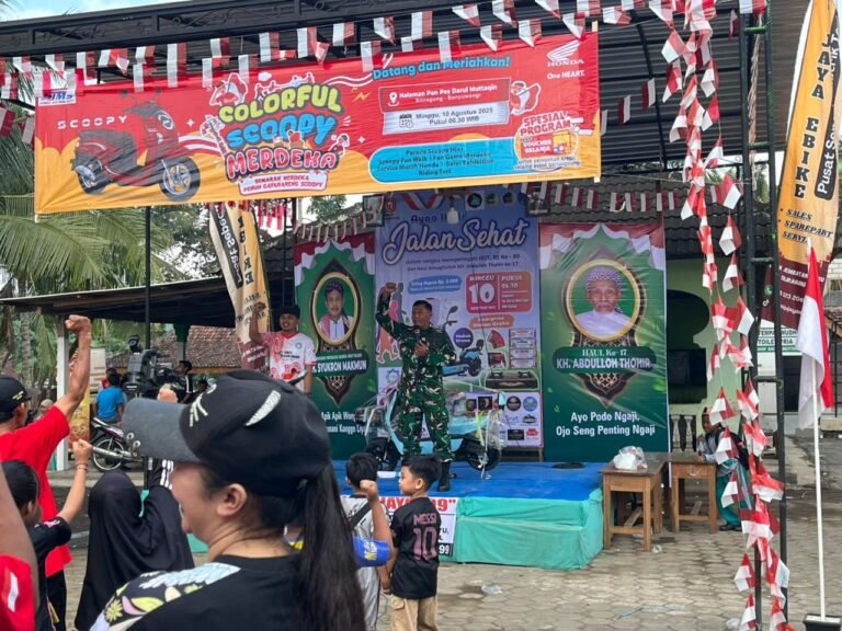 Satgas TMMD Semarakkan Jalan Sehat di Ponpes Darul Muttaqin