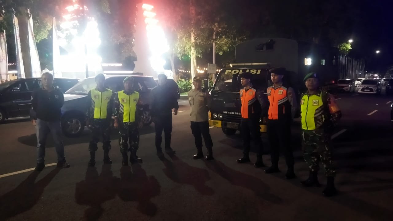 Patroli Sinergitas TNI-Polri Jaga Harkamtibmas di Banyuwangi, Pastikan Situasi Aman dan Kondusif