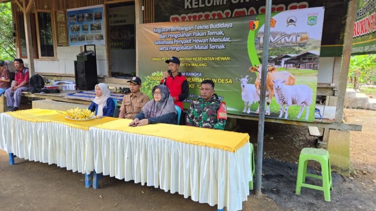 Dalam rangka mendukung program TNI Manunggal Membangun Desa (TMMD) ke-126, Dinas Peternakan Kabupaten Malang menggelar kegiatan Bimbingan Teknis (Bimtek) di Dusun Krajan II