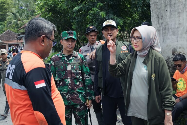 Forkopimda Lumajang Tinjau Lokasi Terdampak Banjir Lahar Dingin Semeru, Tegaskan Komitmen Pengamanan Masyarakat dan Pemulihan Infrastruktur.