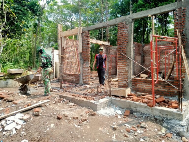 TMMD ke-128 Bangun Musholla Baiturrahman di Dusun Ledok Desa Brabe, Progres Capai 40 Persen