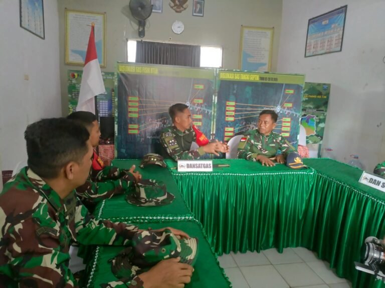Dandim 0820 Probolinggo Tinjau Posko TMMD Ke-128 di Desa Brabe, Pastikan Target Rampung Sebelum 21 Mei