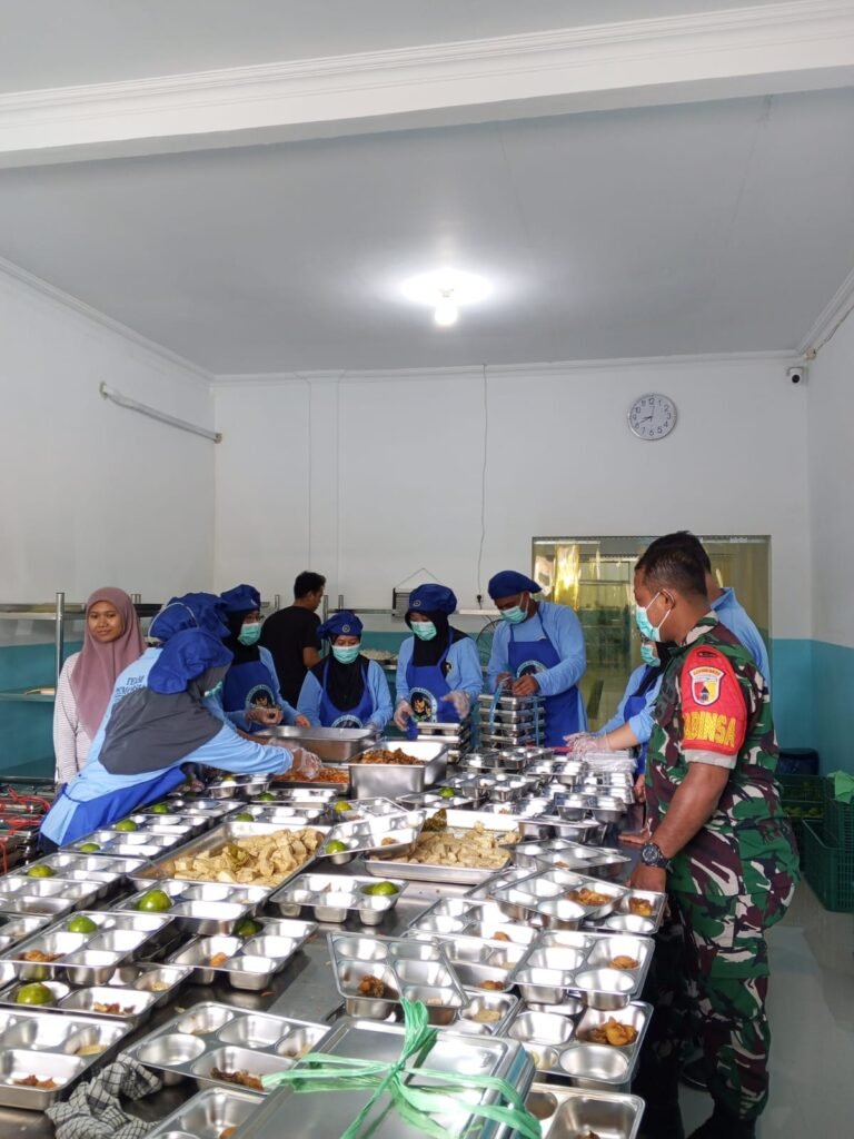Ribuan Siswa di Srono Sambut Program Makan Bergizi Gratis