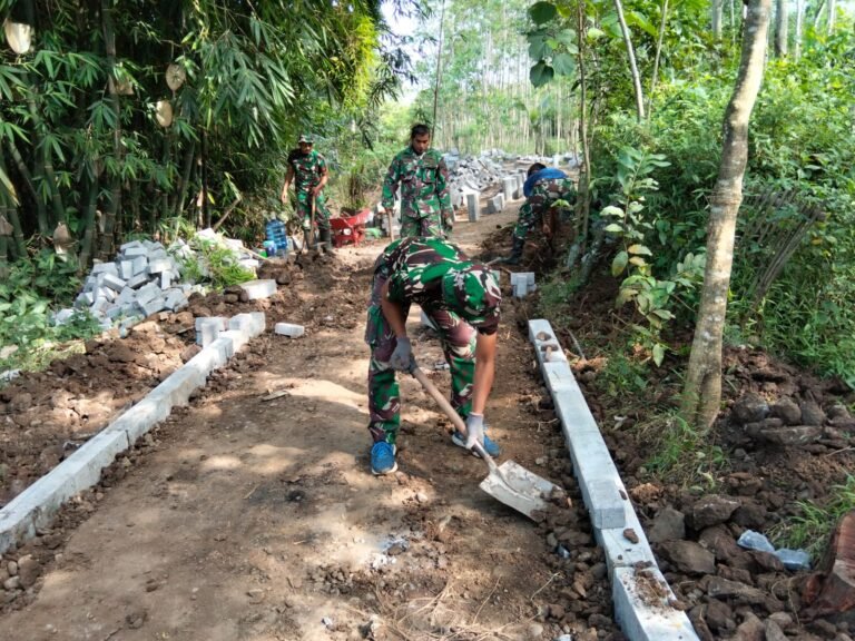 Menuju Target 600 Meter, Pemasangan Bagesting Pavingisasi Terus Dikebut